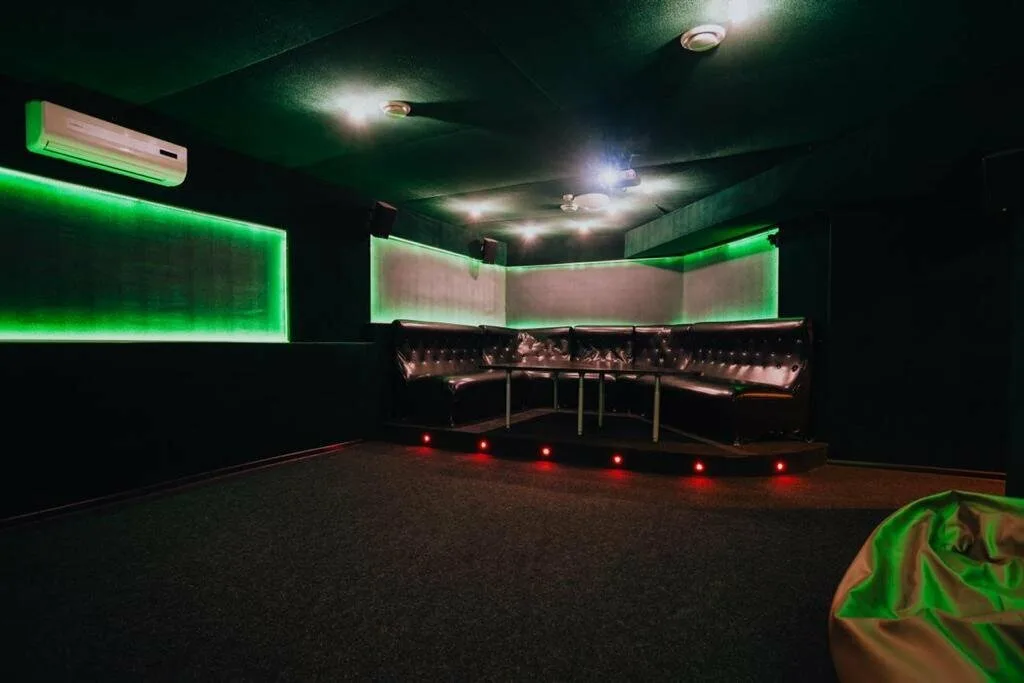 Lounge 3D Cinema
