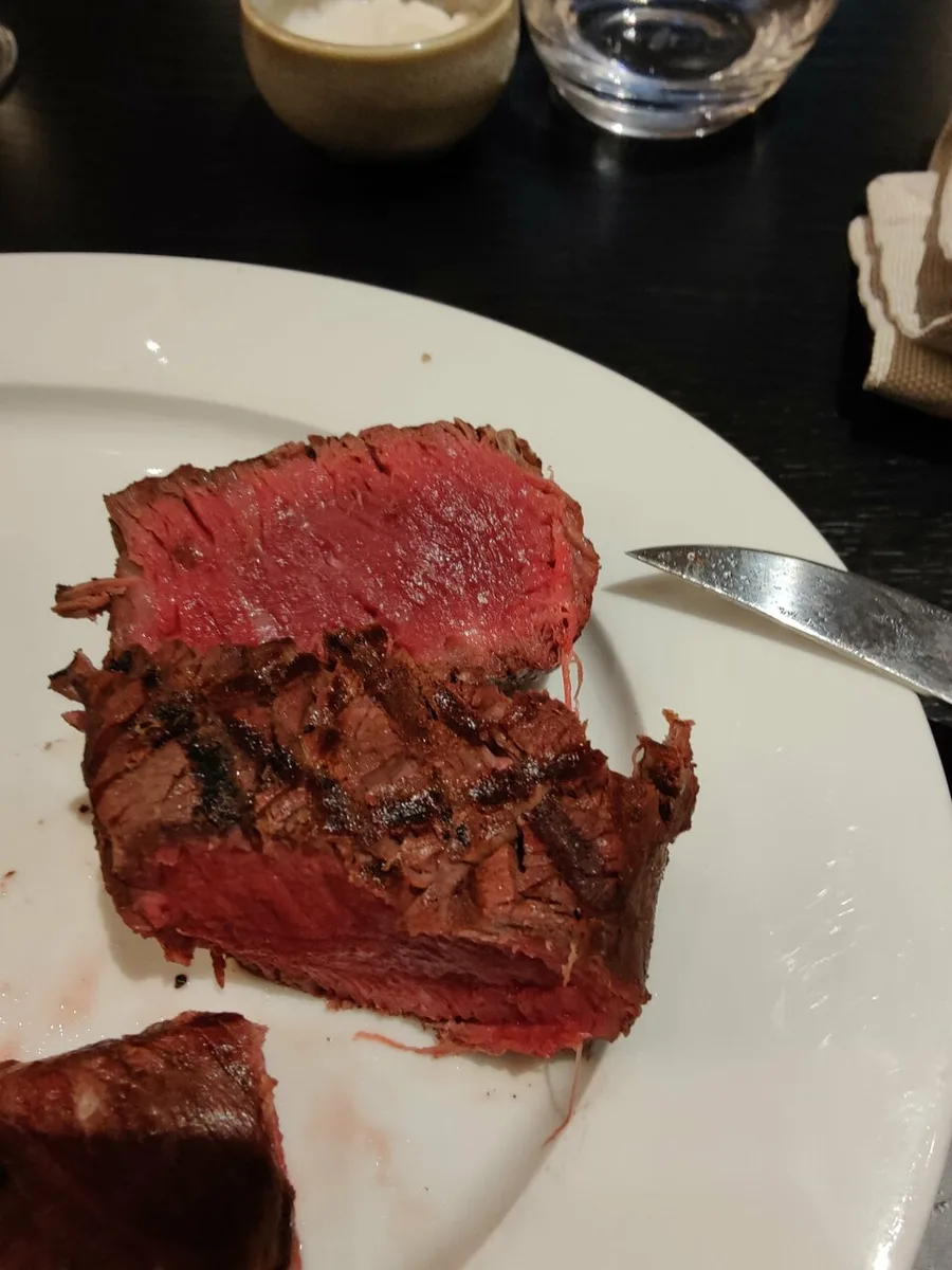 Red. Steak&Wine